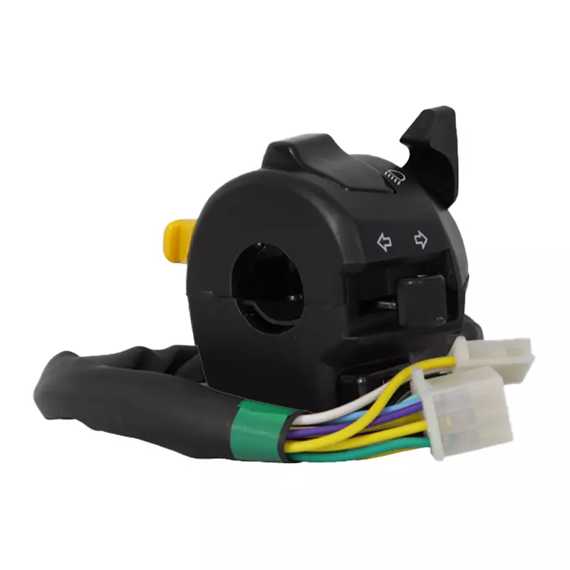 عکس 0 قلوه چراغ آپاچی 180 چپ قدیم میندا