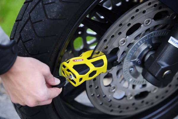 بهترین قفل دیسک موتور کدام است